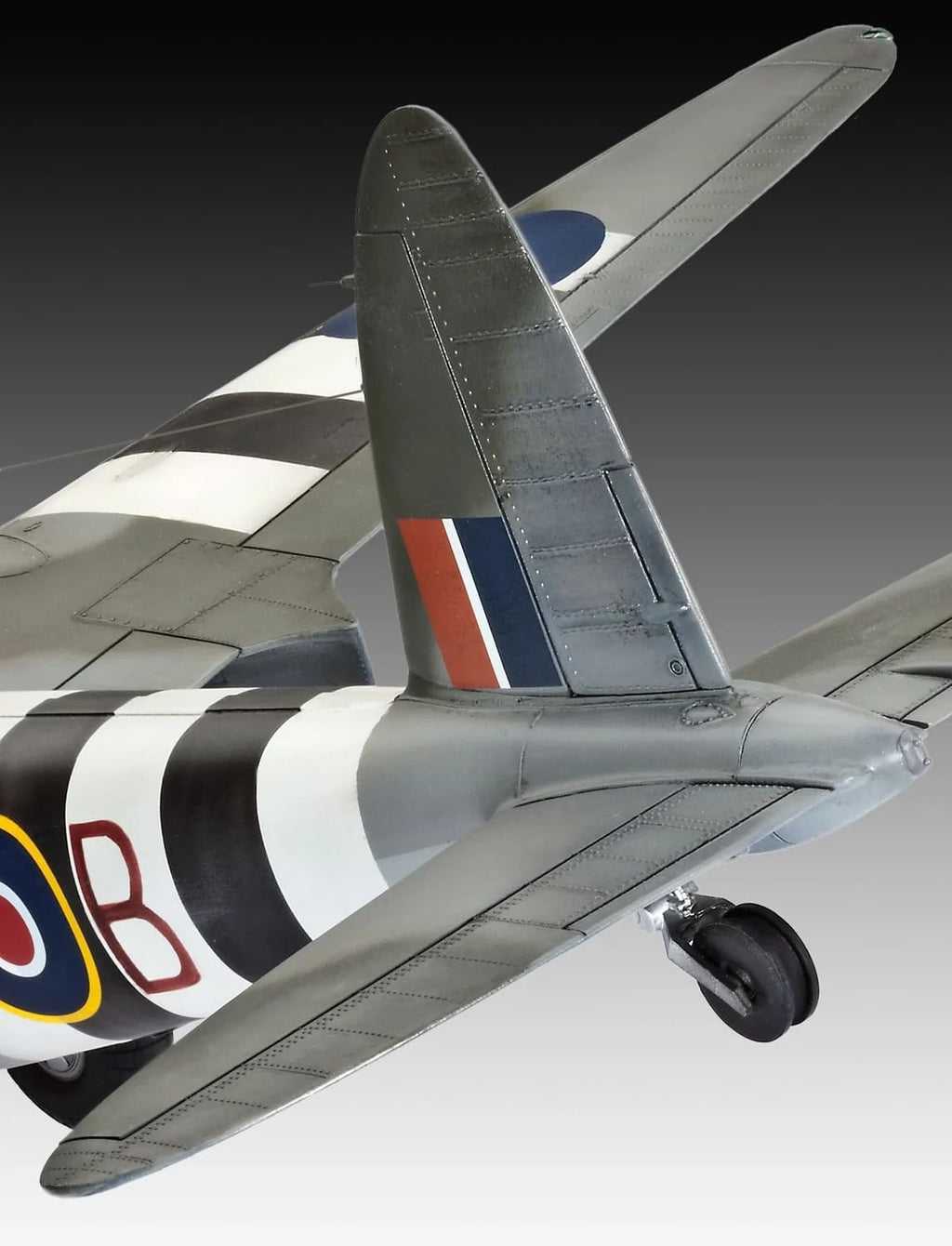 REVELL De Havilland Mosquito Mk.IV 1:32 Model Set